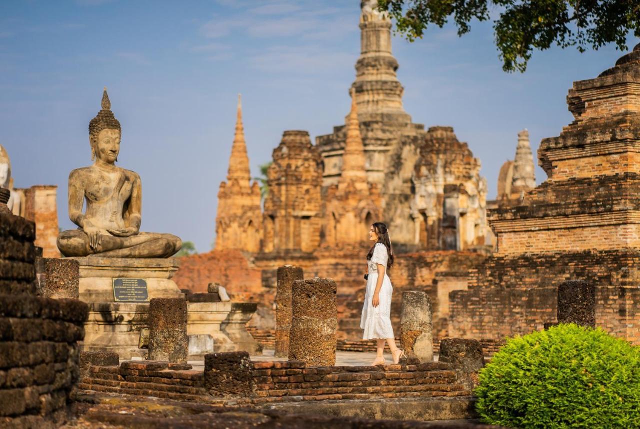 Le Charme Sukhothai Historical Park Bagian luar foto