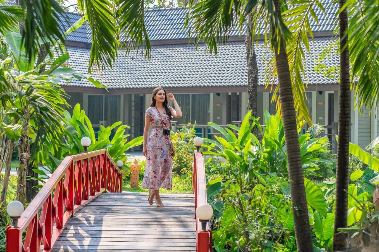 Le Charme Sukhothai Historical Park Bagian luar foto