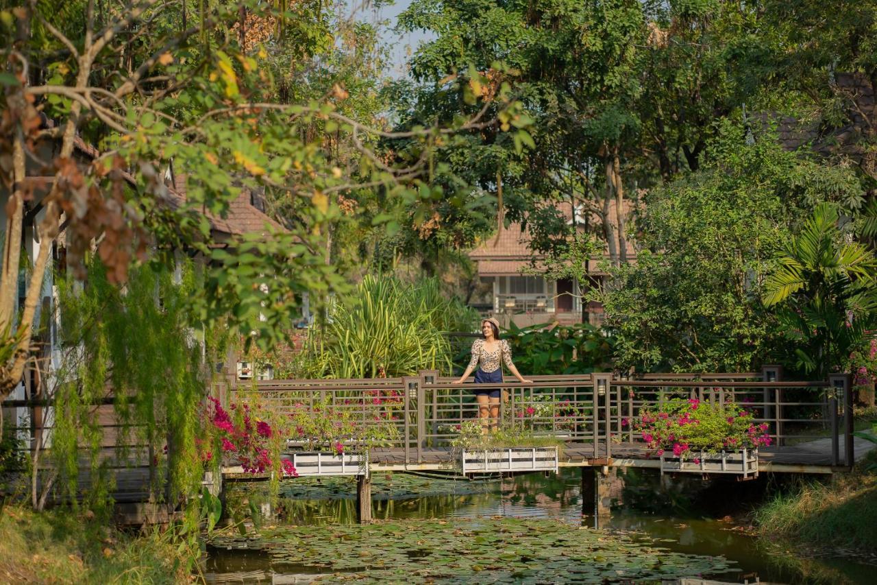 Le Charme Sukhothai Historical Park Bagian luar foto