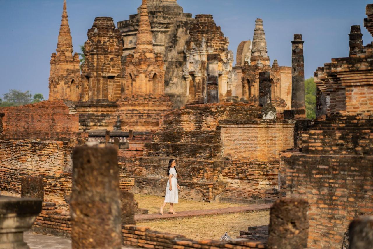 Le Charme Sukhothai Historical Park Bagian luar foto