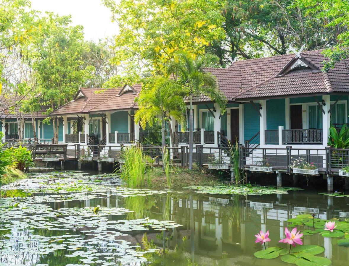 Le Charme Sukhothai Historical Park Bagian luar foto